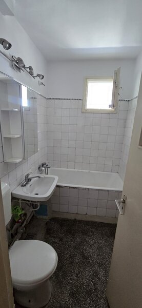 Dristor, metrou, stradal, etajul 6, mobilat.