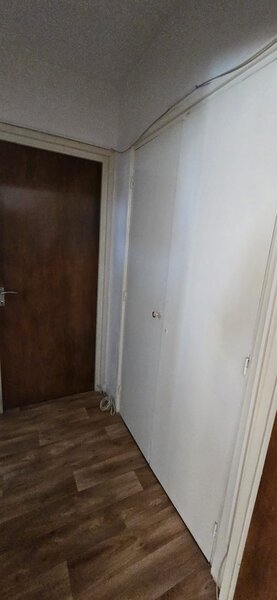 Dristor, metrou, stradal, etajul 6, mobilat.